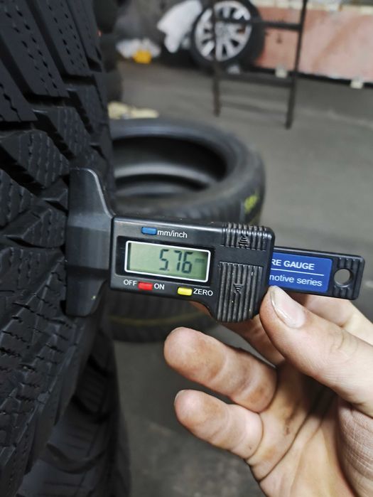 Шини бу 215/55 R17 Bridgestone Blizzak LM001 Комплект Зима