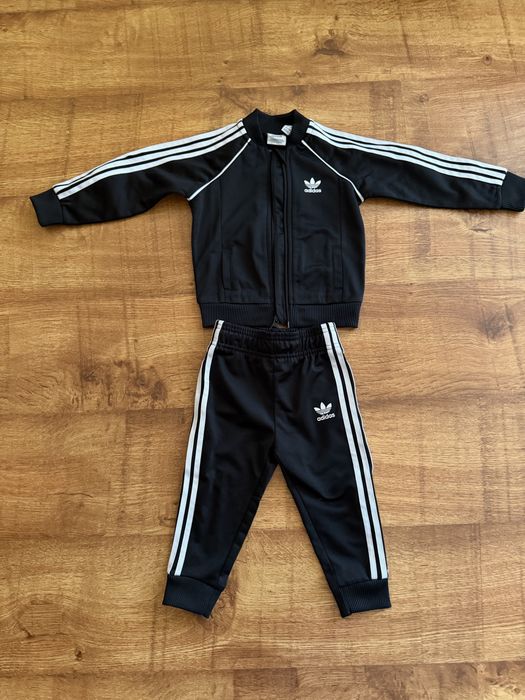 спортивний костюм дитячий adidas