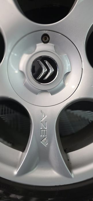 Jantes 18' c/pneus 4x108