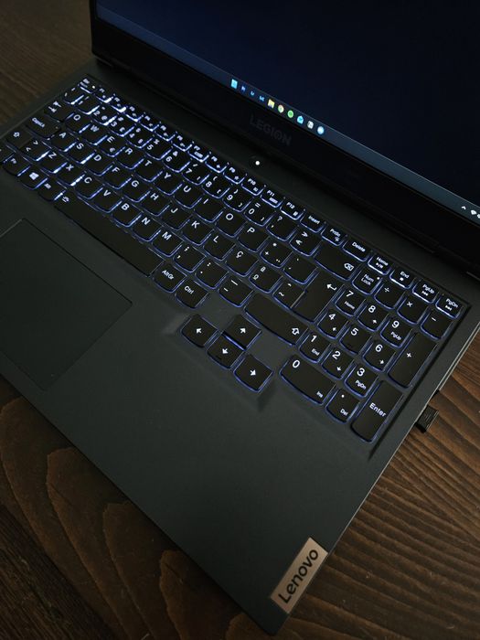 PC Lenovo Legion 5 (15ACH6H) 15,6"
