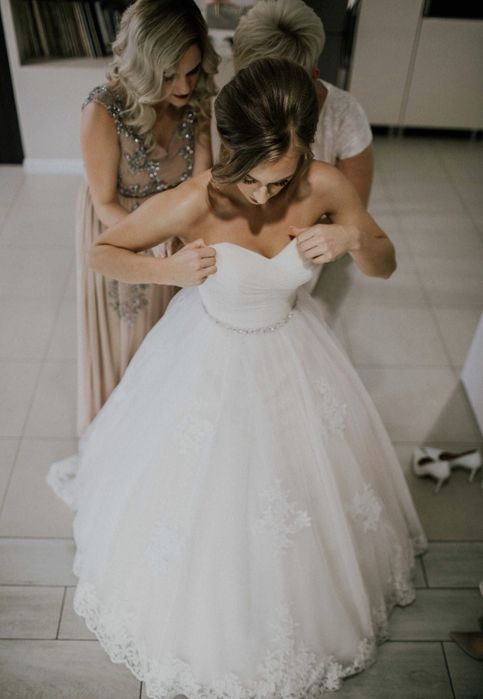 Suknia ślubna gorsetowa