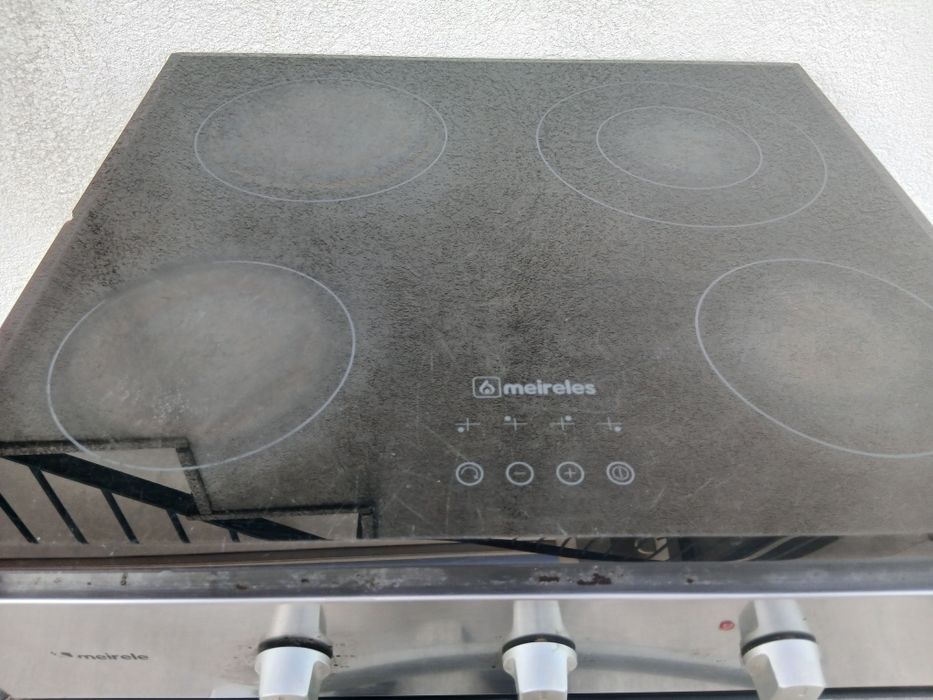 Placa e forno usado