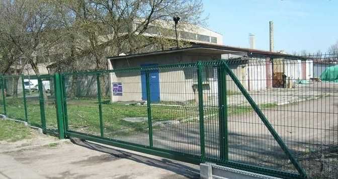 Ceownik metalowy do podmurówki ogrodzenie panelowe brama