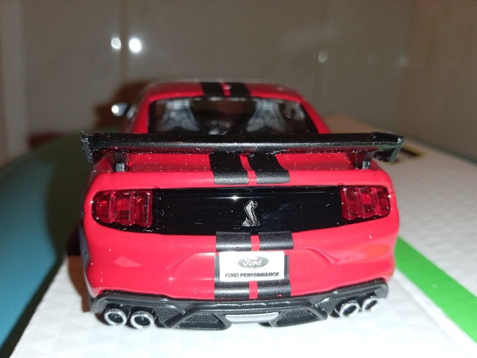 Mustang Shelby Gt500 Burago 1:32