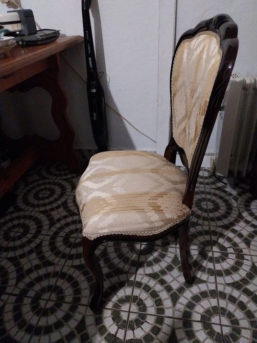Cadeira almofadada