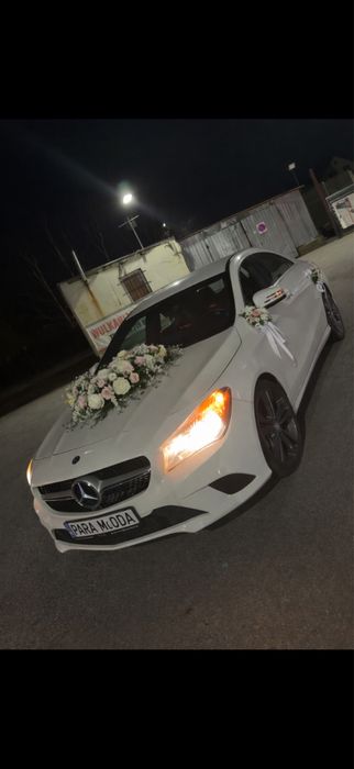 Auto do ślubu lub na inne uroczystości