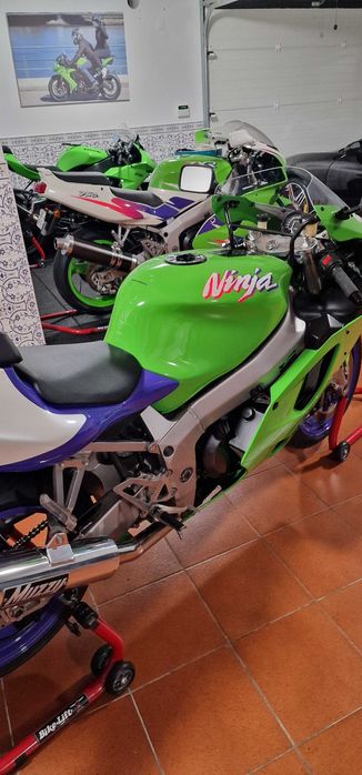 Kawasaki ZX-7R P1 – Restauro Integral Documentado 9.000 km reais