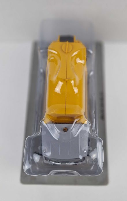 Model 1:43 JELCZ 325 SC-21 WUKO Kultowe Ciężarówki PRL