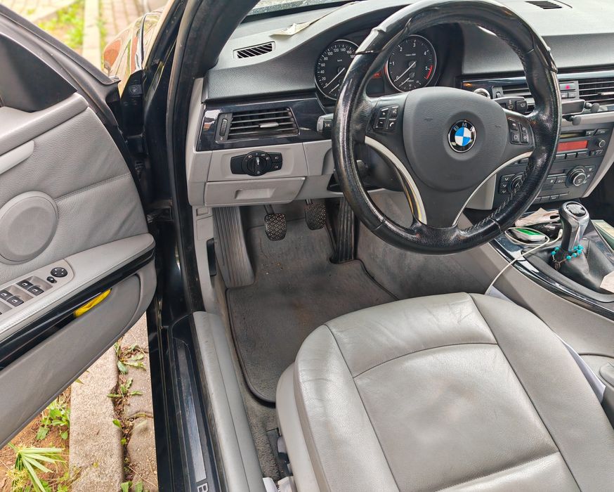 Vendo BMW impecável de mecânica e pintura