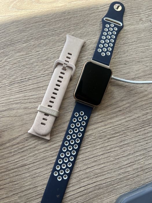 продаю смарт часи хуавей (watch fit 2)