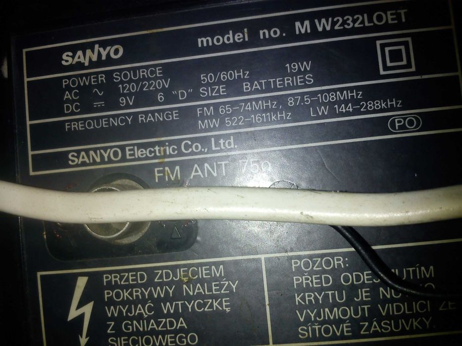 radiomagnetofon Sanyo duzy stan dobry OKAZJA kolumny odpinane