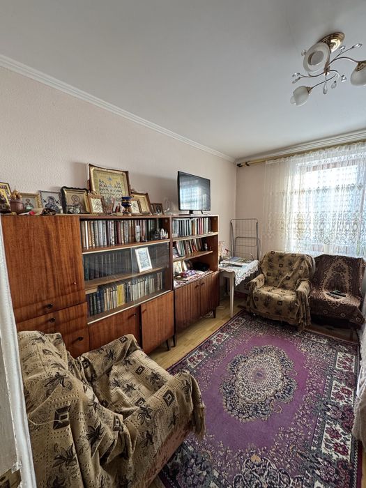 Продаж 2-х кімн ЦЕНТР в Камінь-Каширський індивідуальнеопалення 46990$