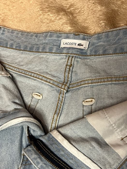 Шорти Lacoste
