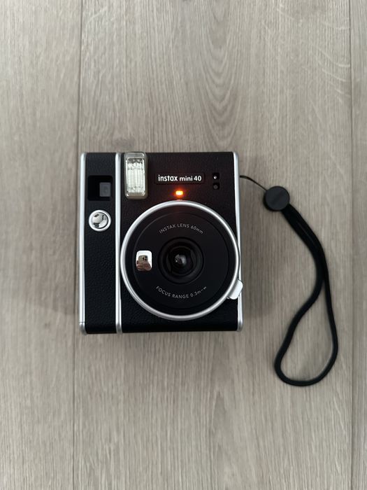 Z PARAGONEM! Aparat Fujifilm Instax Mini 40 - Stan Idealny