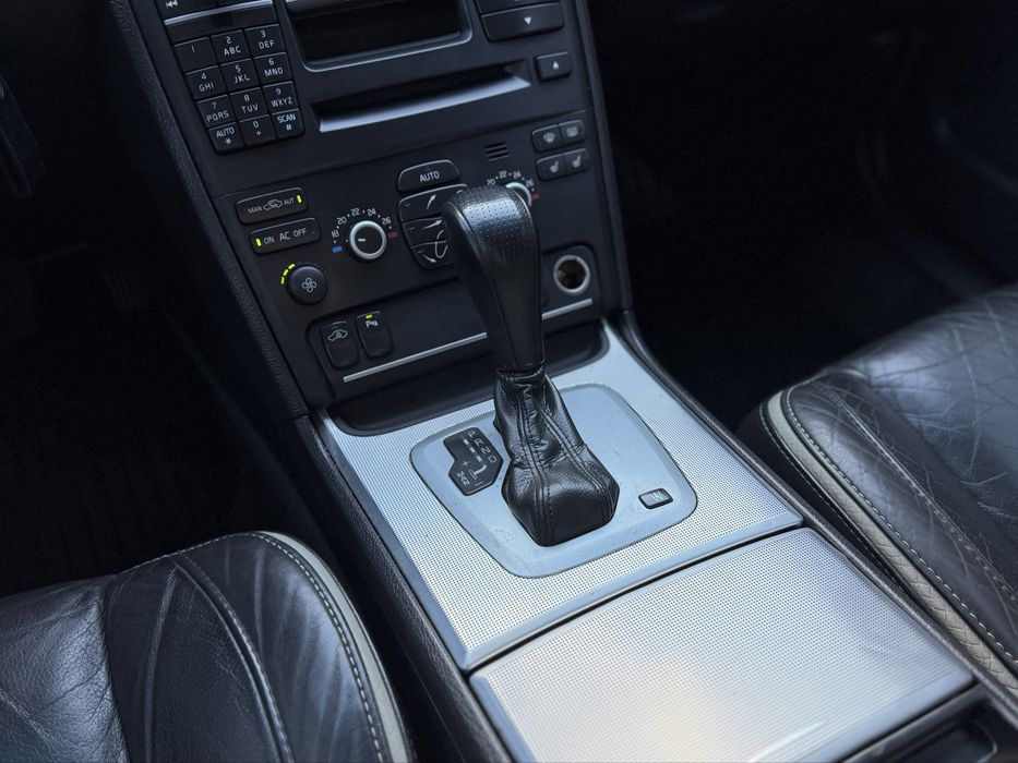 VOLVO XC90 2011 року, 2.4 дизель, автомат, повний привід, 7 місць
