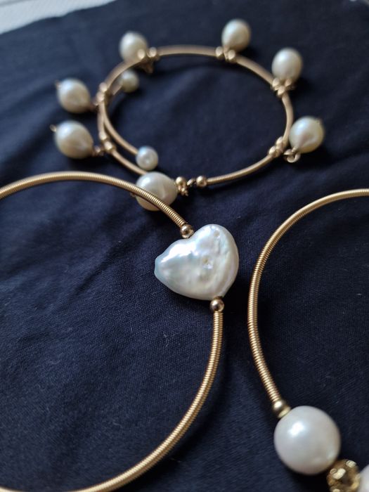 Conjunto 3 Pulseiras Douradas de Pérolas Barrocas
