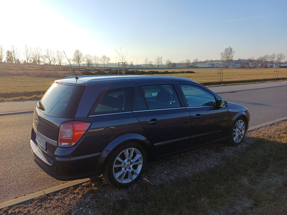 REZWRWACJA 5.03 -Opel Astra H Kombi, 2008, 230 tys km, 1,8 benzyna/LPG