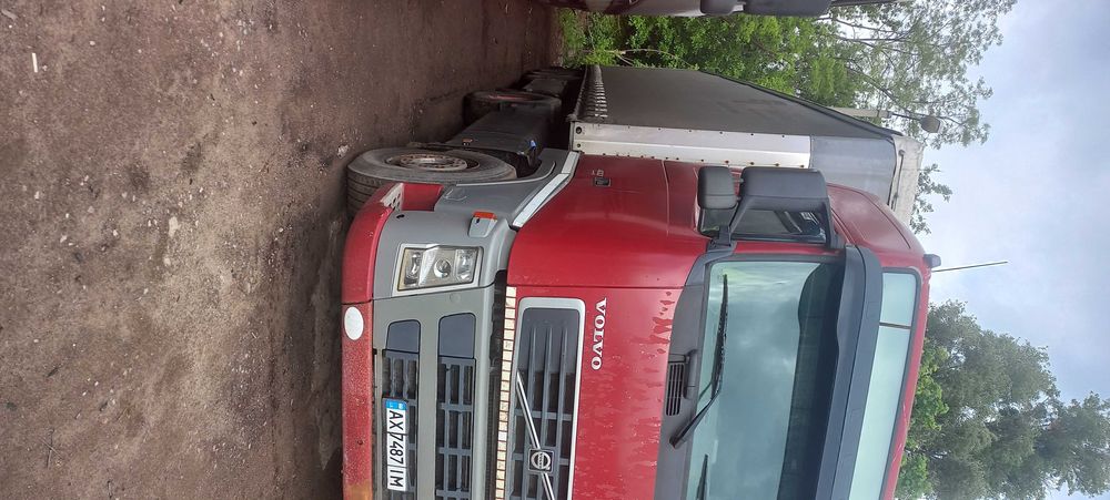 VOLVO FH13 тягач з прицепом