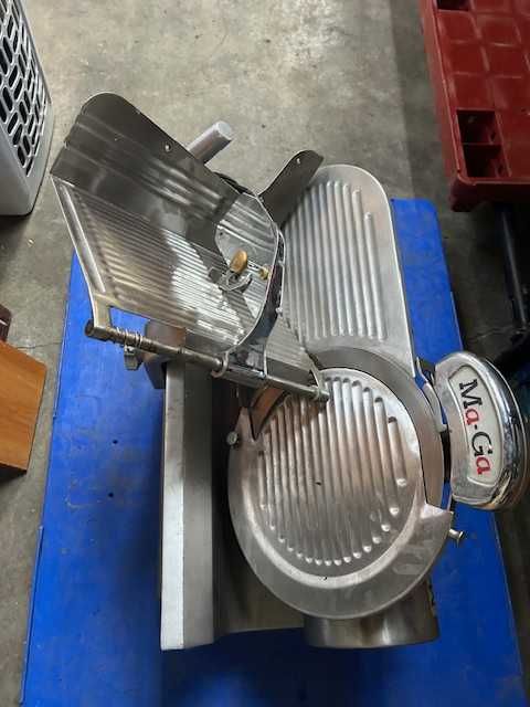 Krajalnica Ma-Ga 612 p półautomatyczna