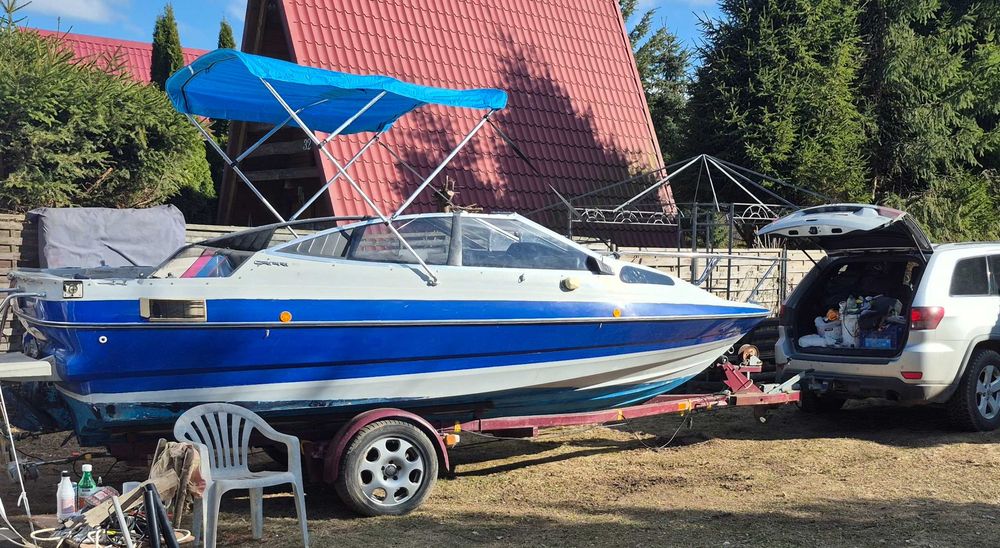 Łódz motorowa motorówka  Bayliner capri 3.0 1989