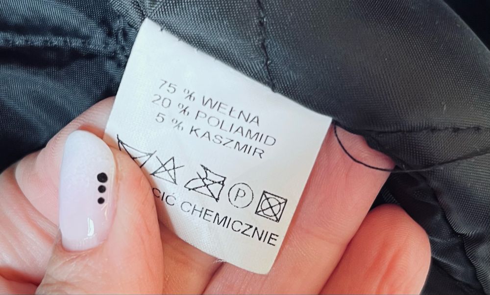 Wełniany płaszcz męski M