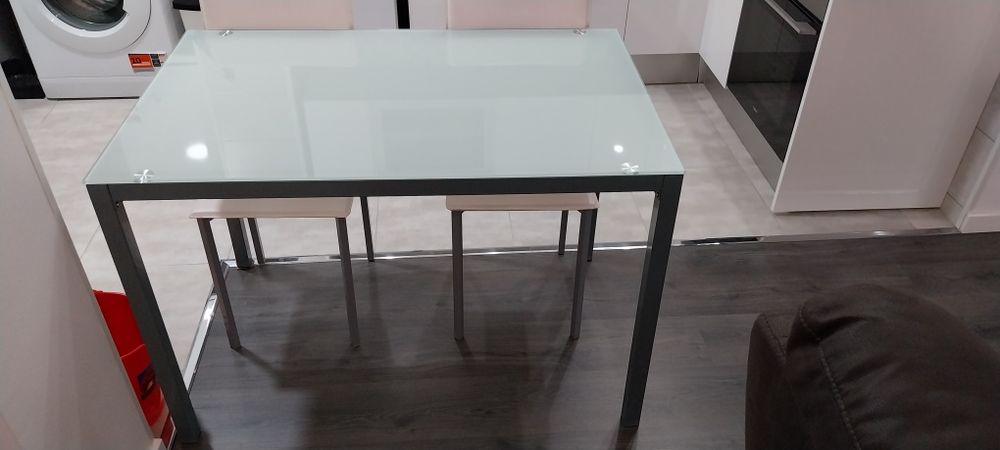 Mesa  tampo vidro temperado