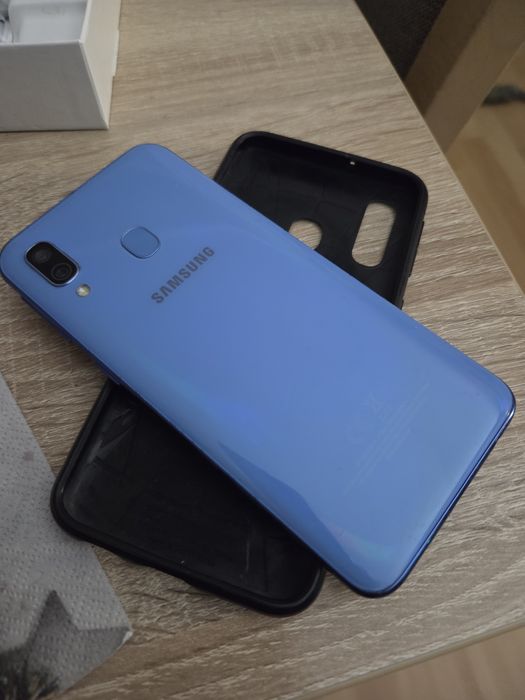 Samsung A40 sprawny
