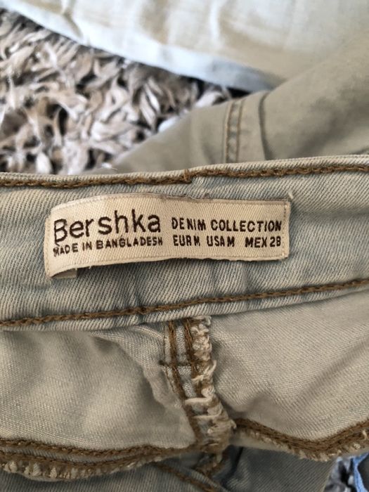 Spodnie jeansowe Bershka M pushup