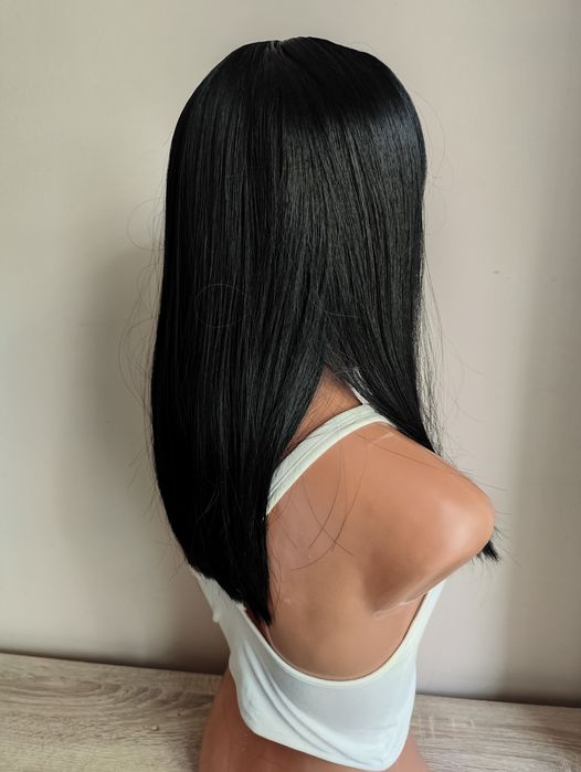 Nowa realistyczna peruka wig bob kare z grzywką kolor czarny