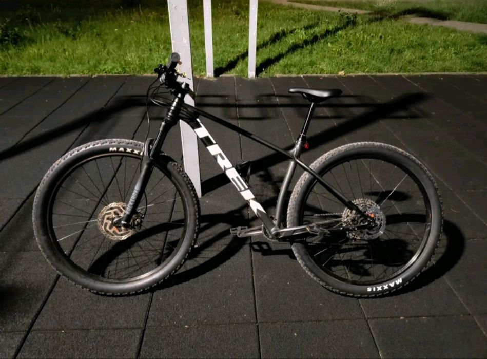 Trek Procaliber 6 czarny | rama L | 2025 | paragon | bardzo dobry stan