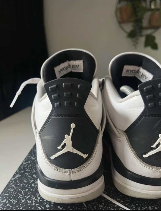 Jordan 4 military black