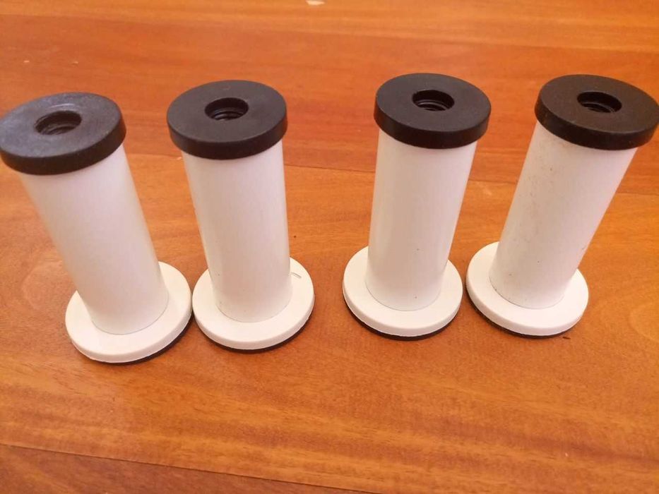 Pés de Móvel IKEA sem ferragem