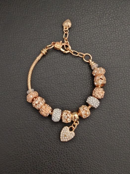 Elegancka bransoletka typu Pandora