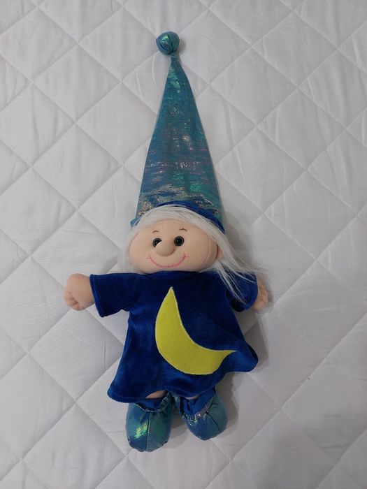 Boneca fada com guiso