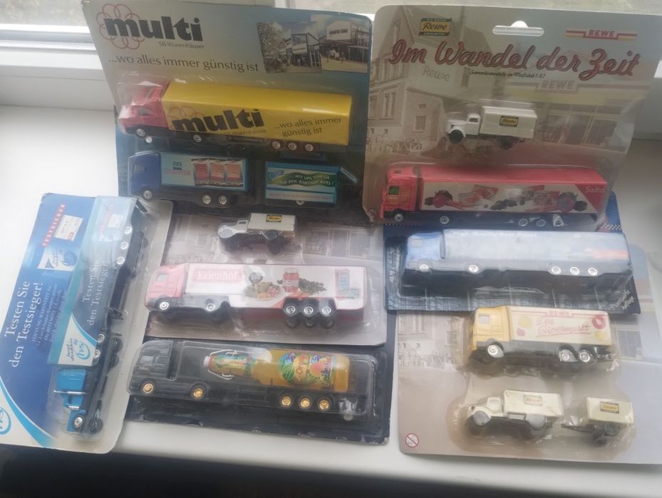 Машинки игрушечные