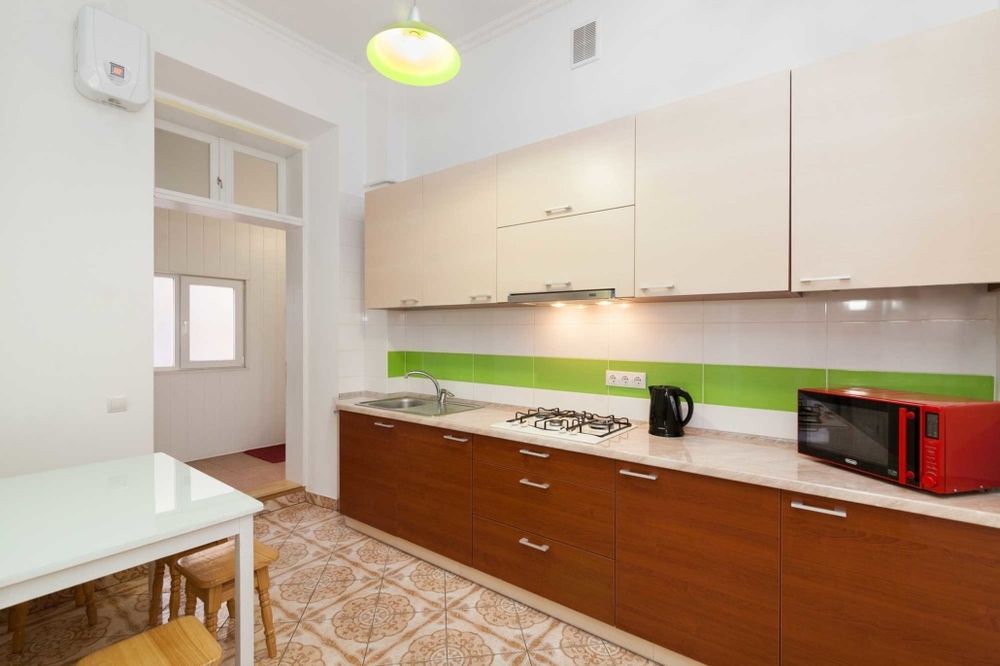 Подобово 2 кімнати Ізольовані , Центр, для 4-6 осіб Грушевського 9