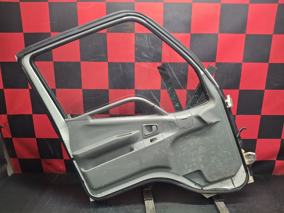 Porta frente esquerda MITSUBISHI Canter (FB7, FB8, FE7, FE8) VII