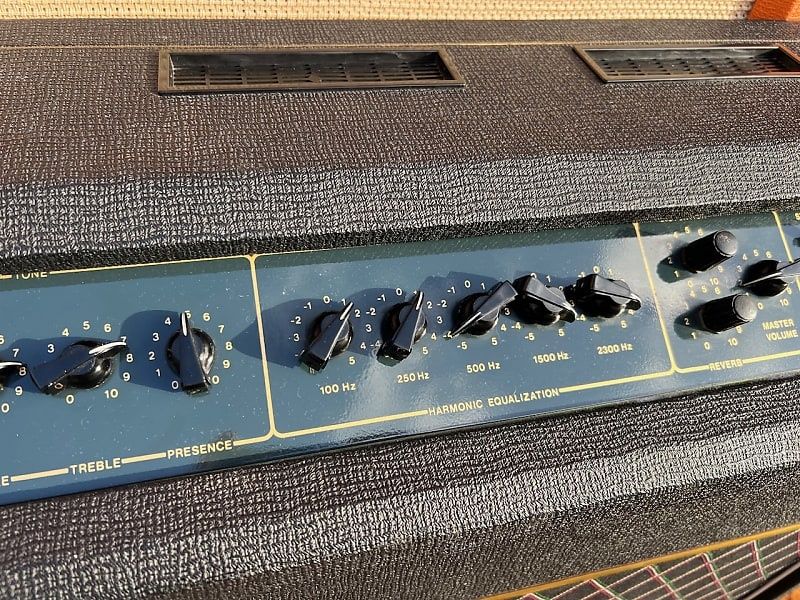 Vox AC-120  Vox Ac120 2x12" 1974 - 1978