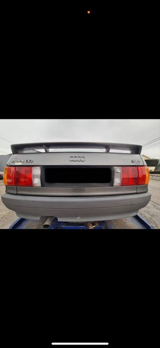 Tampa da mala Audi 80
