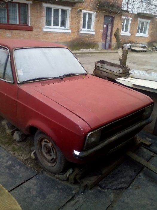 Ретро Форд Экскорд