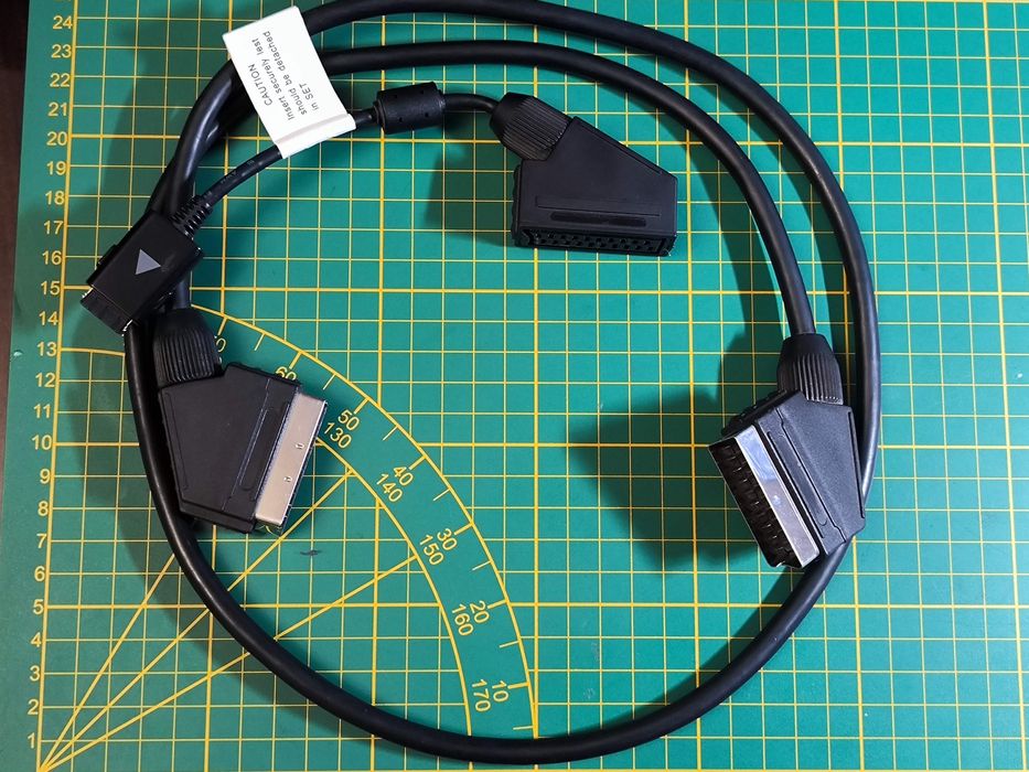 Kabel SCART i przejściówka Samsung