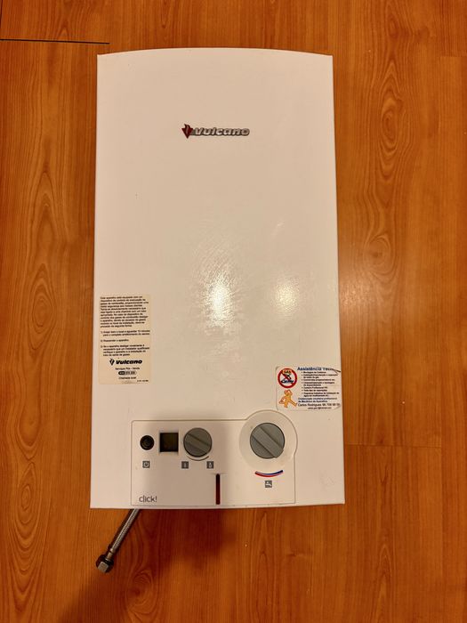 Esquentador Vulcano Click 11L (WRD11-2) – A funcionar