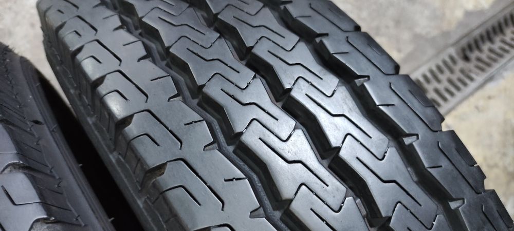 Pneus 185r 14 c comerciais semi novos