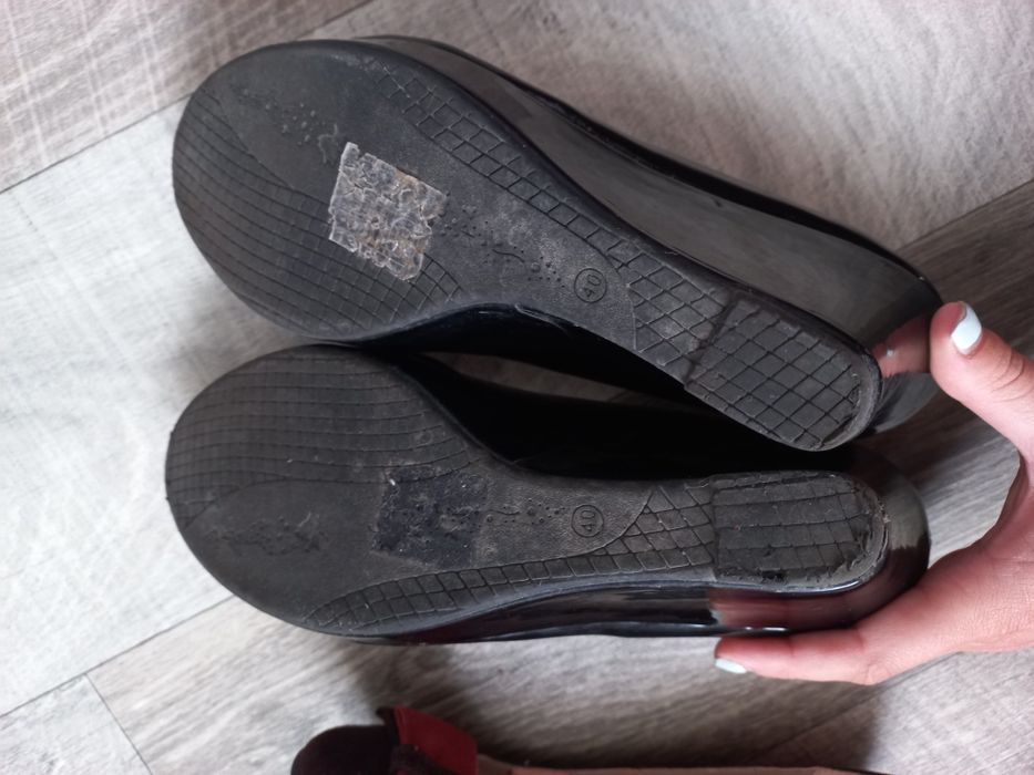 Туфлі на платформі