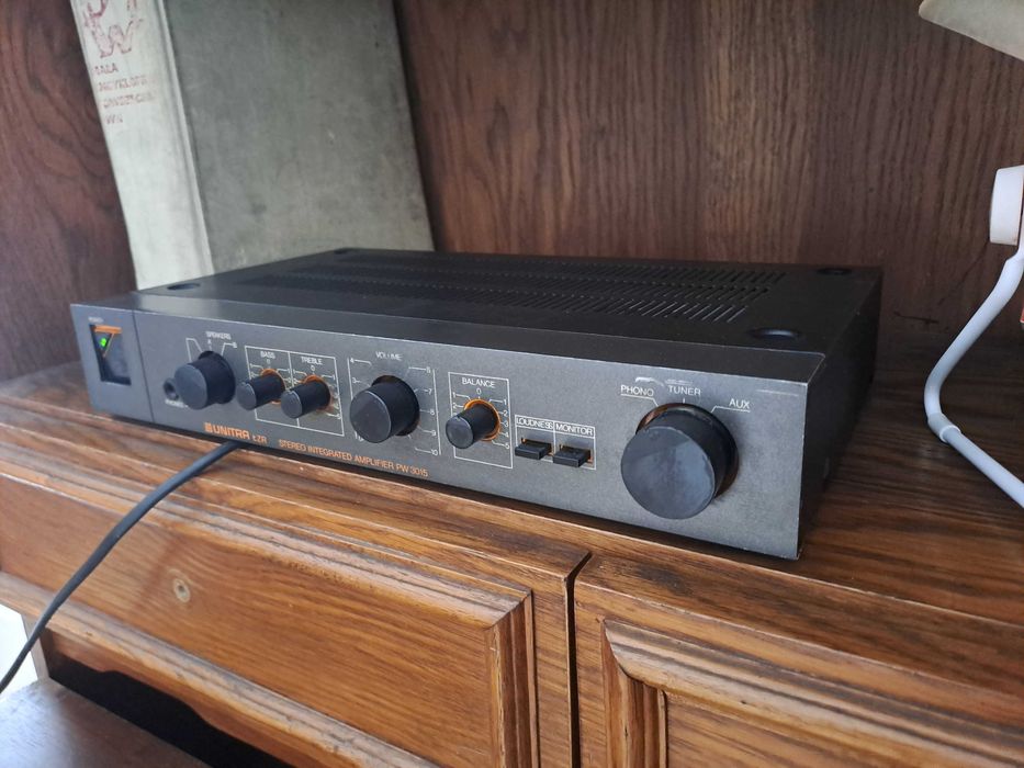 Wzmacniacz unitra diora PW 3015 sprawny