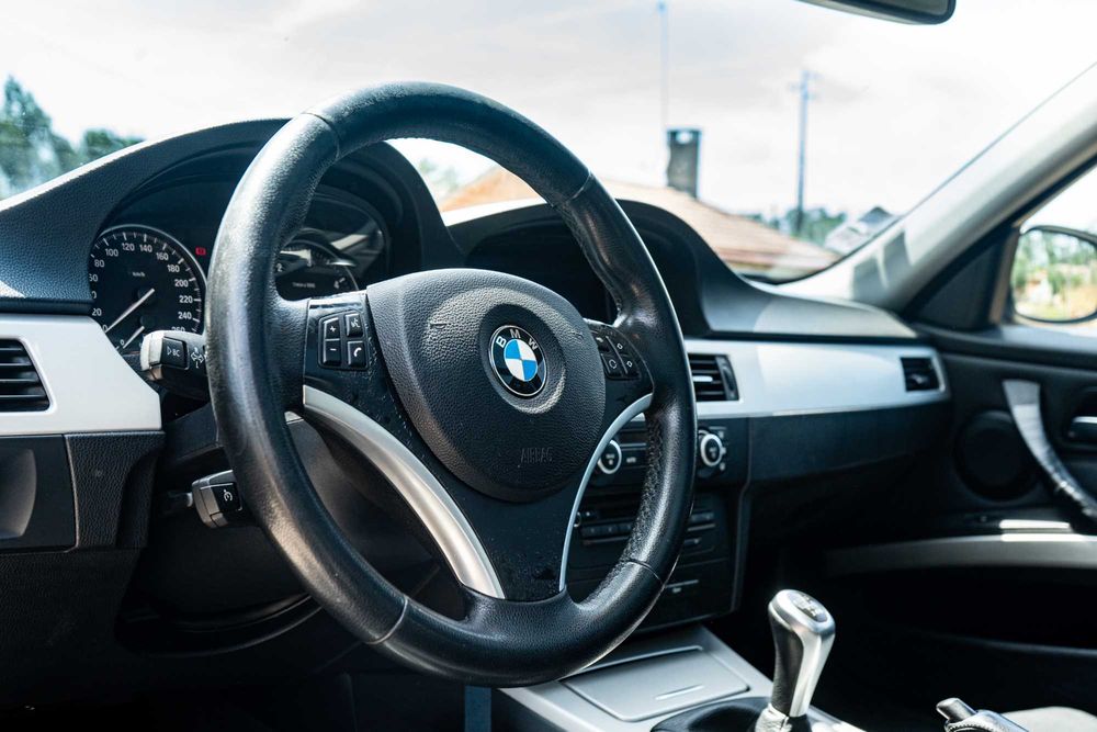 BMW E91 320D LCI 177CV