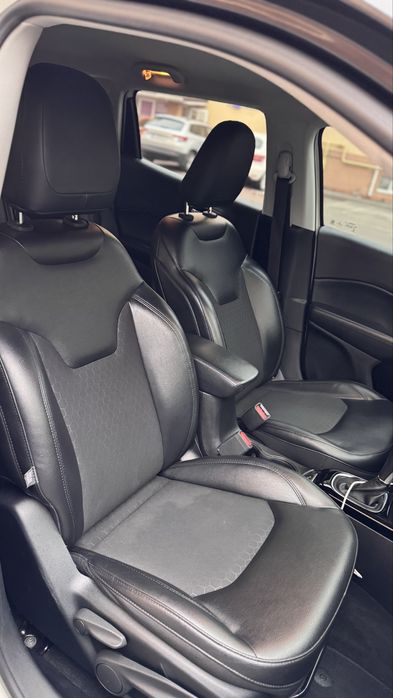 Jeep Compass Latitude Plus 2018