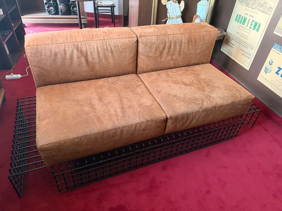 kanapa w stylu loft