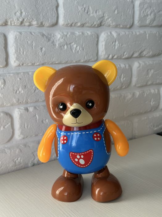 Танцюючий ведмедик