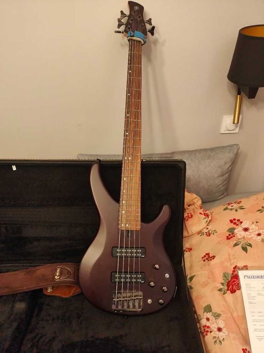 Gitara basowa Yamaha TRBX505 TBN stan instrumentu idealny